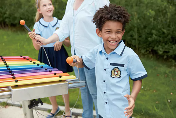 Qu'est-ce que l'équipement d'amusement de percussion pour enfants en plein air?